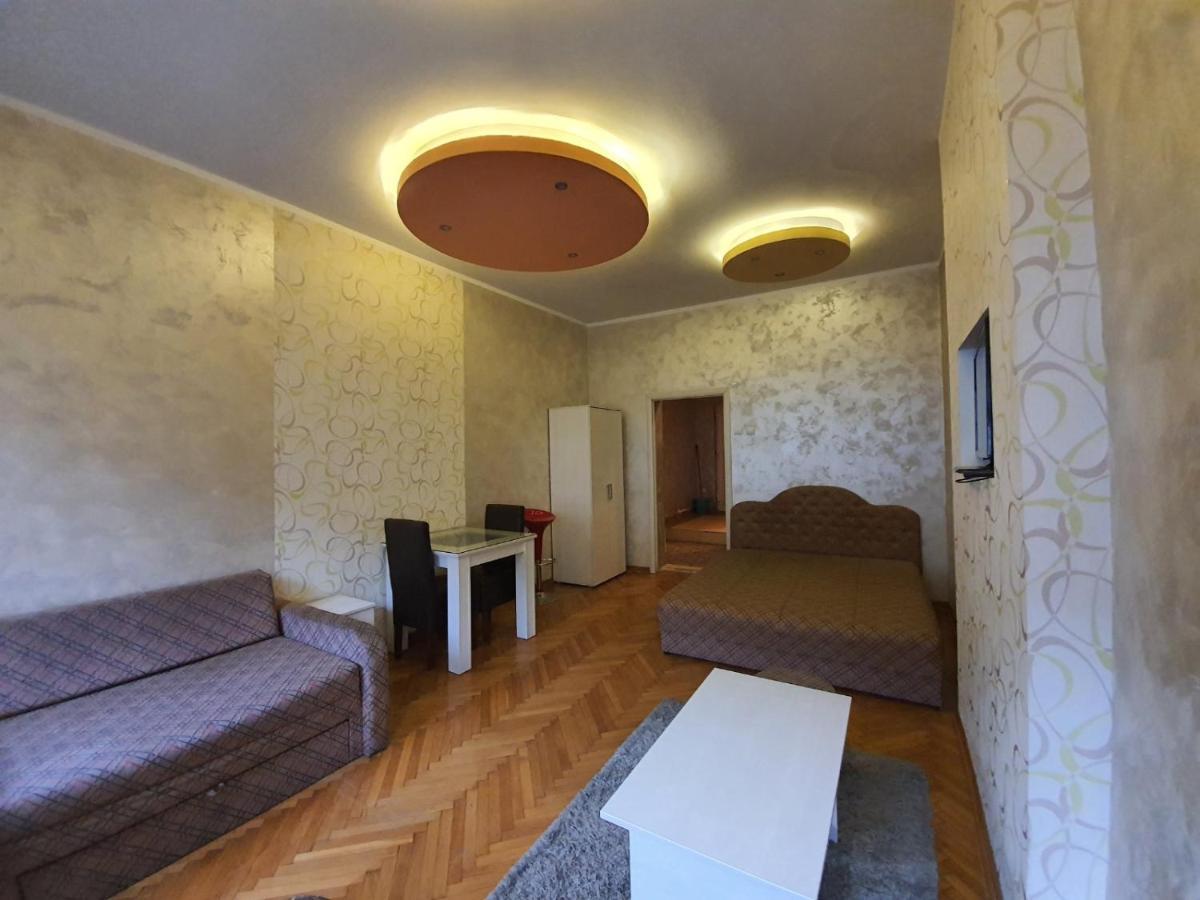 Stay In Apartments Белград Экстерьер фото