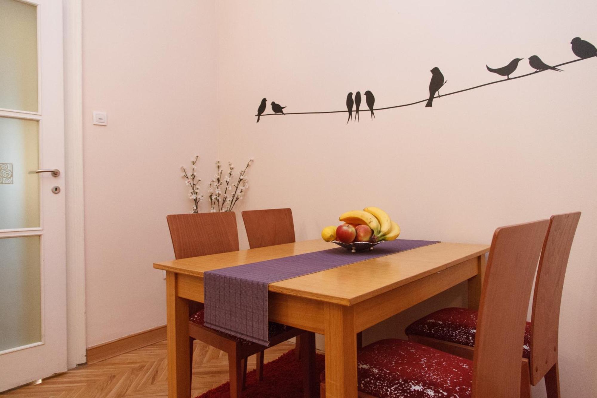 Stay In Apartments Белград Номер фото