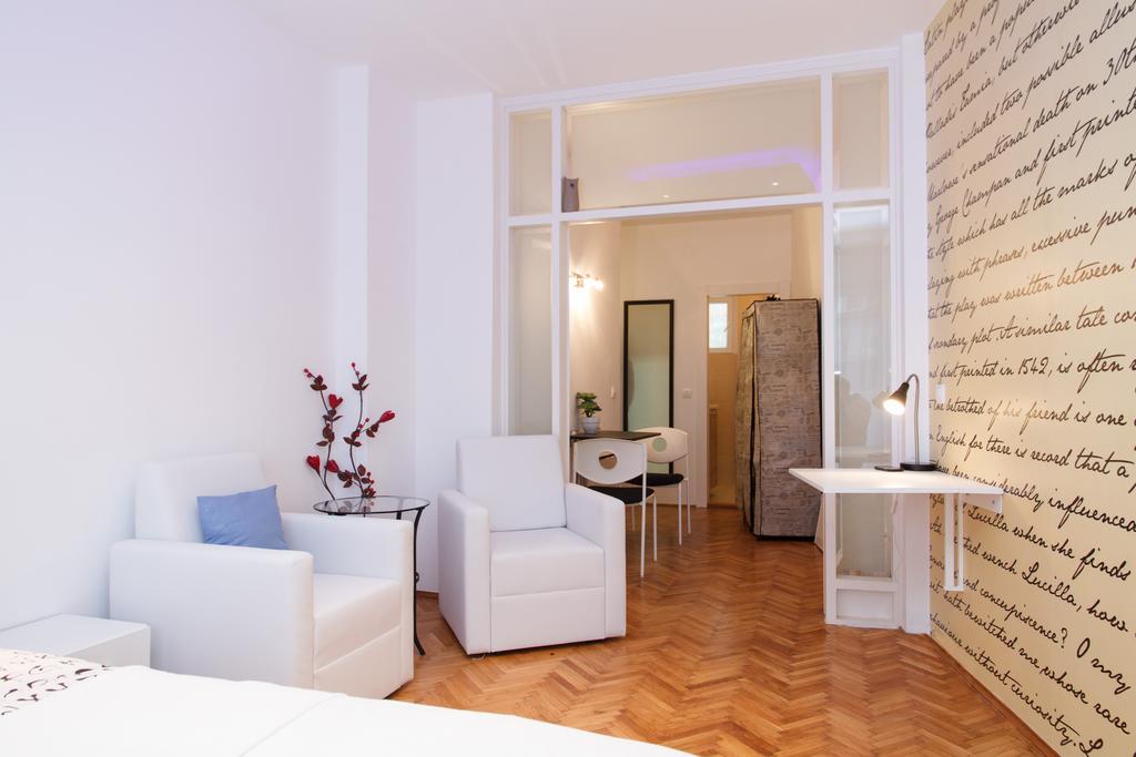 Stay In Apartments Белград Экстерьер фото