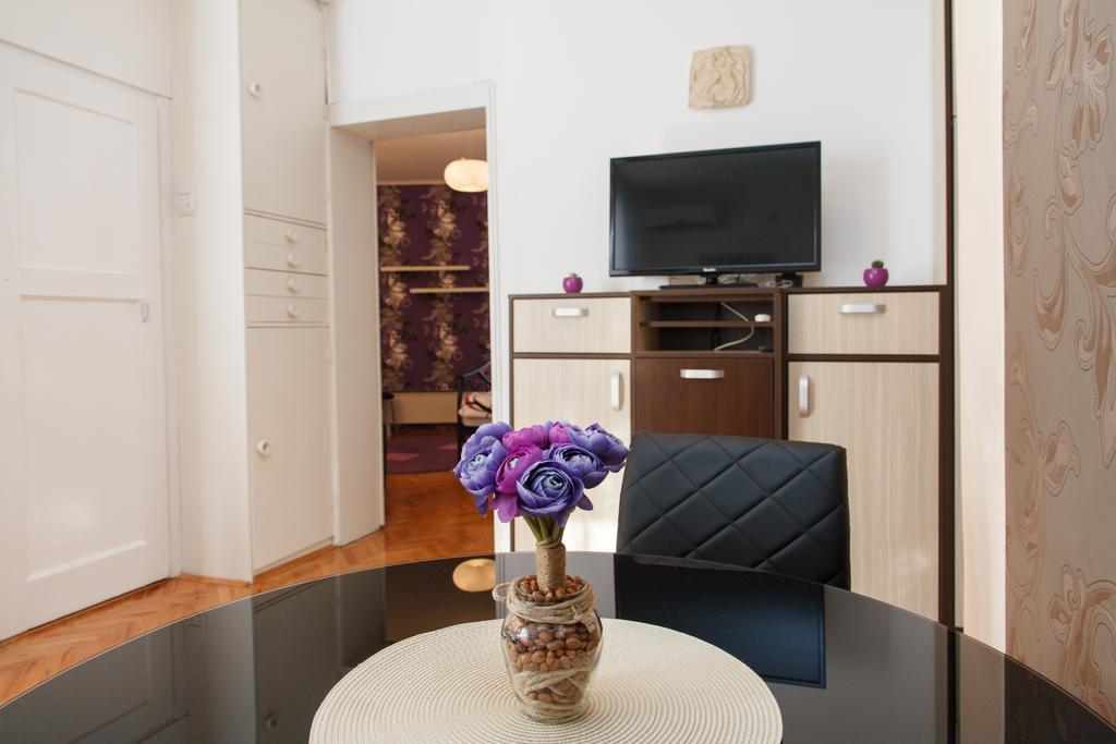 Stay In Apartments Белград Номер фото